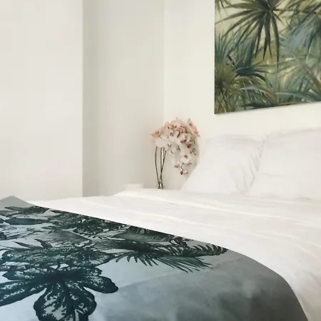 Familial Au Coeur Du Marais * 파리