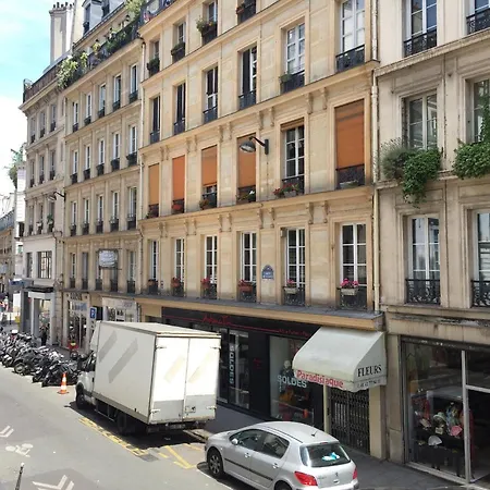 Familial Au Coeur Du Marais 파리